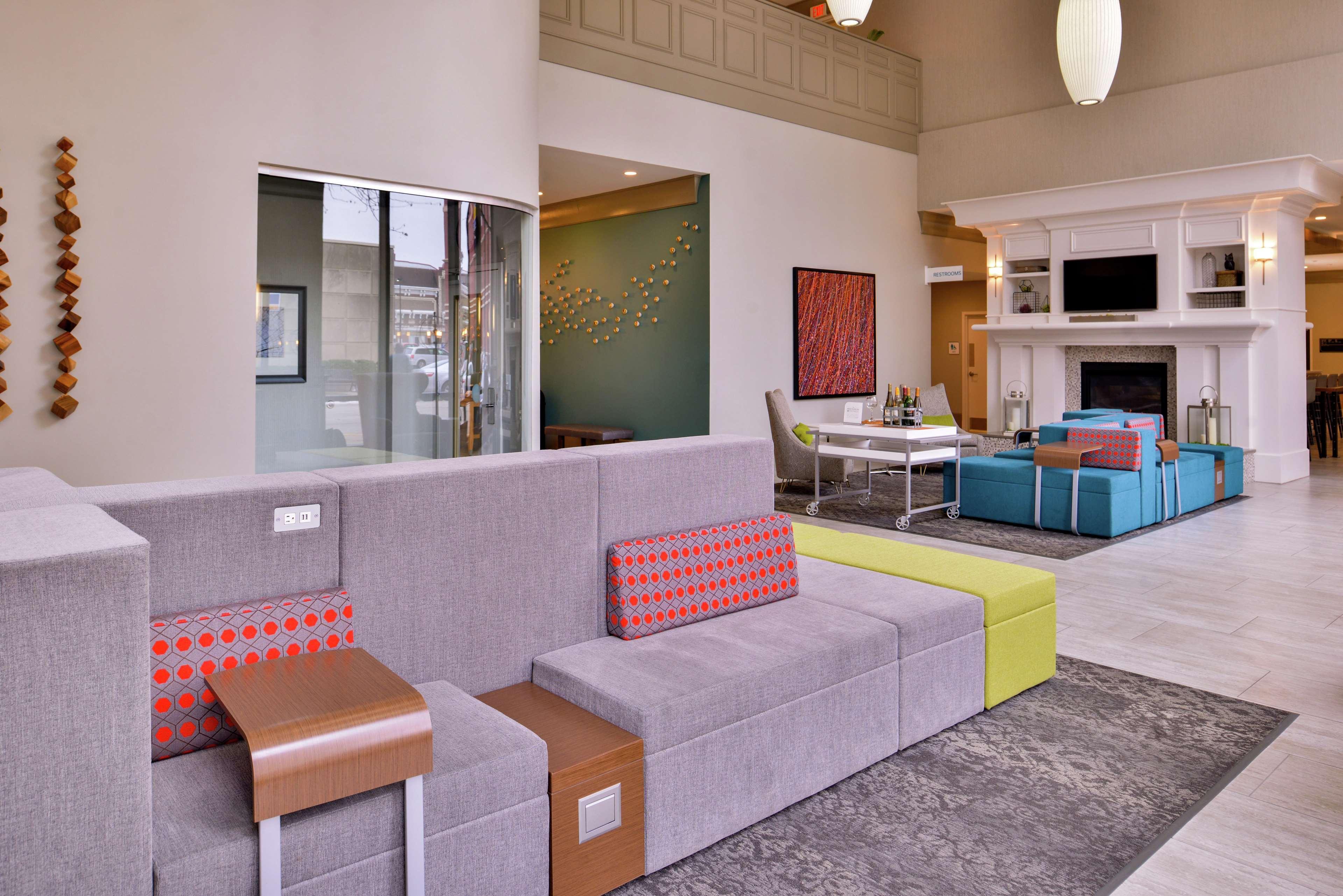 Hilton Garden Inn Terre Haute Exterior foto